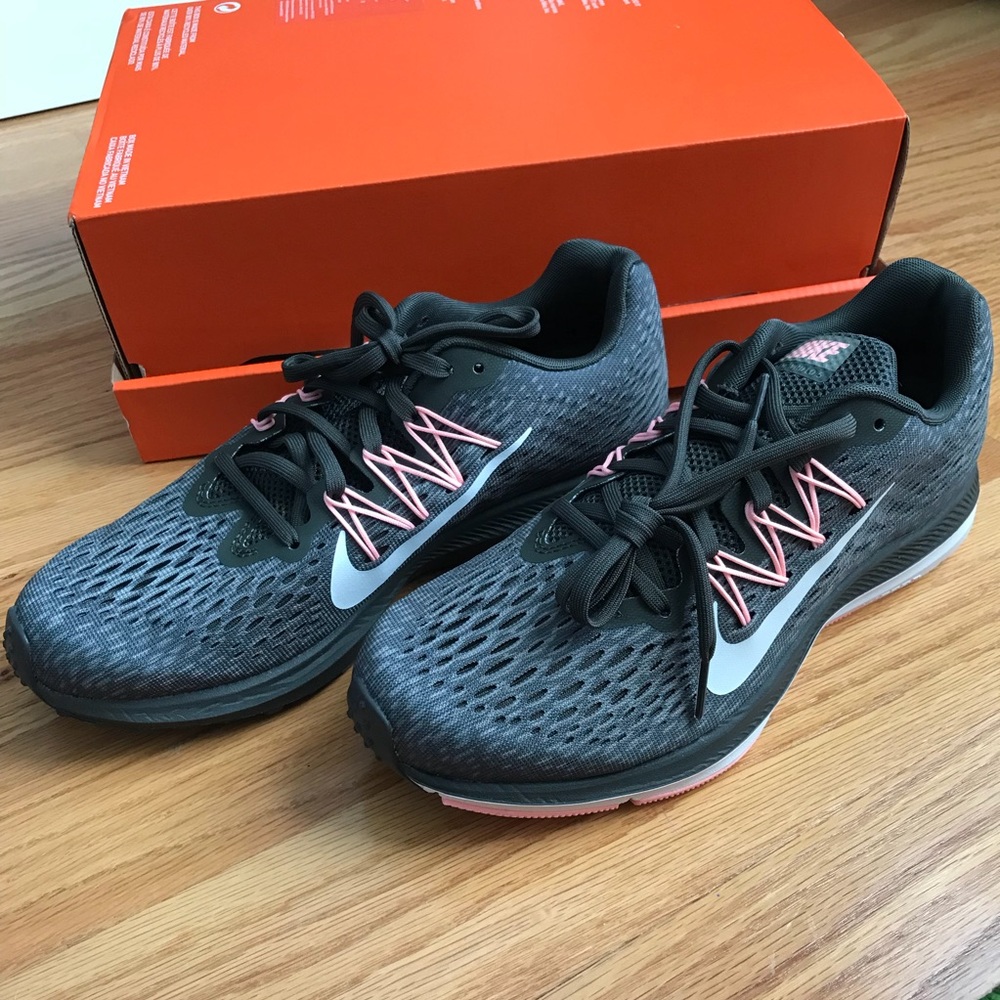 Brand new, never worn Nike olive and green shoes